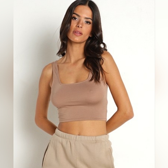 NWT Heart Hips Light Taupe Cropped Tank Top - Picture 1 of 6